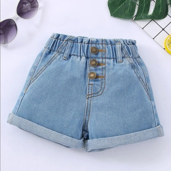 Other - NWOT Toddler / Baby girl Button Detail Pocket Patched Denim Shorts